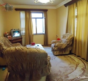 House, 2 floors, Yerevan, Qanaqer-Zeytun - 1