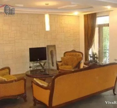 Apartment, 4 rooms, Yerevan, Downtown - 1