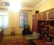 Особняк, 2 этажей, Ереван, Центр