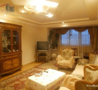 Apartment, 2 rooms, Yerevan, Arabkir - 1