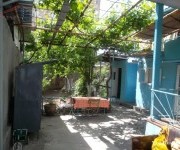 Առանձնատուն, 1 հարկանի, Երևան, Էրեբունի