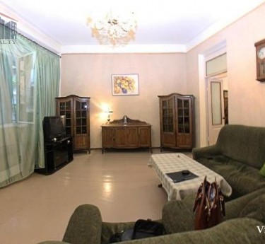 Apartment, 2 rooms, Yerevan, Downtown - 1