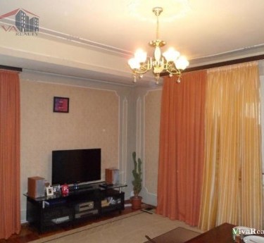 Apartment, 2 rooms, Yerevan, Arabkir - 1