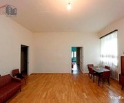 Apartment, 3 rooms, Yerevan, Arabkir - 2