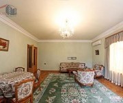 Квартирa, 7 комнат, Ереван, Центр - 3
