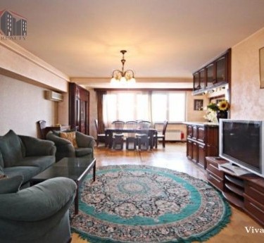 Apartment, 4 rooms, Yerevan, Downtown - 1