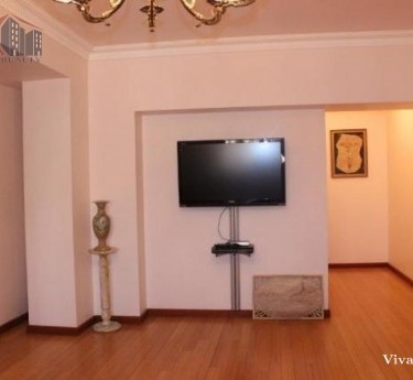 Apartment, 4 rooms, Yerevan, Downtown - 1