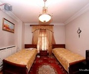 House, 3 floors, Yerevan, Arabkir - 13