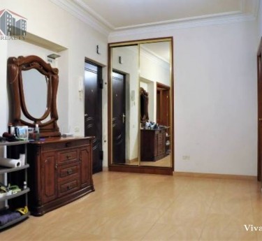 Apartment, 3 rooms, Yerevan, Arabkir - 1