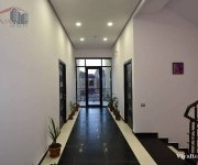 Особняк, 4 этажей, Ереван, Аван