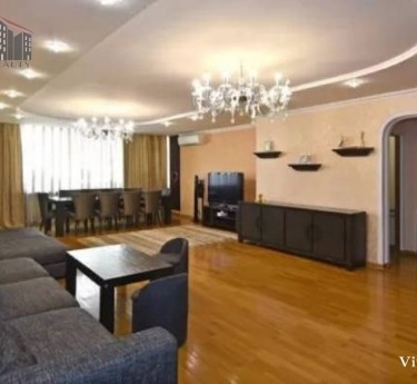 Apartment, 7 rooms, Yerevan, Downtown - 1
