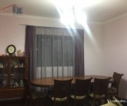 Բնակարան, 4 սենյականոց, Երևան, Կենտրոն