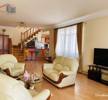 Apartment, 4 rooms, Yerevan, Downtown - 1