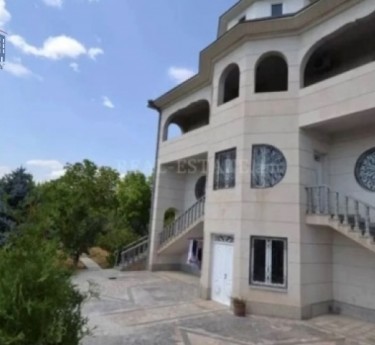 House, 3,5 floors, Yerevan, Ajapnyak - 1