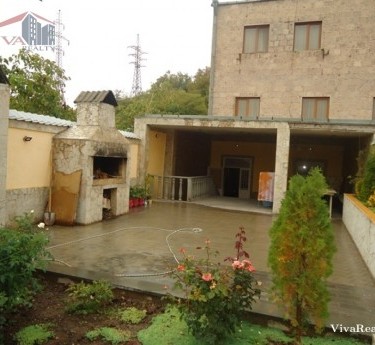 Особняк, 4 этажей, Ереван, Еребуни - 1